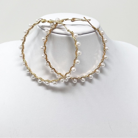 Hoop Pearl Earrings Freshwater Baroque Pearl Vintage Style - Picture 2 of 10